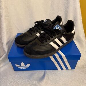 Adidas Samba OG Unisex Black and White, men’s 9 1/2 women’s 10 1/2